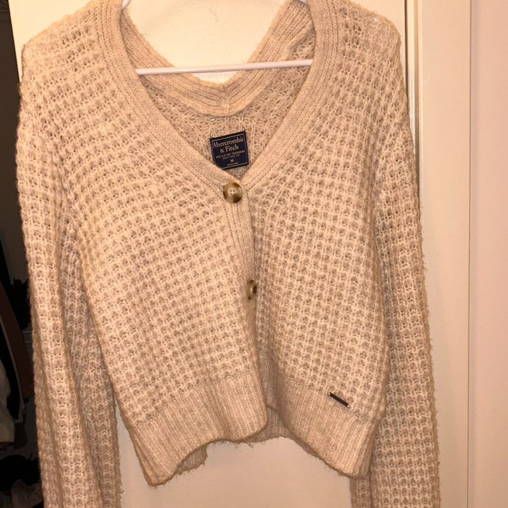 Abercrombie creme cardigan, size M